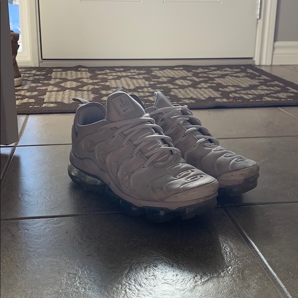 Nike vapor max plus size 9